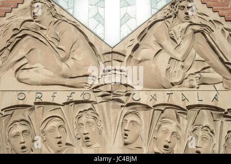 Barcelona, Spanien - 30. September 2016: Detail der Fassade des katalanischen Choral Society (Orfeo Catala) in Barcelona, Spanien. Stockfoto