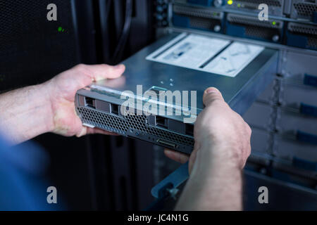 Nahaufnahme von einem Blade-Server in der Server-rack Stockfoto