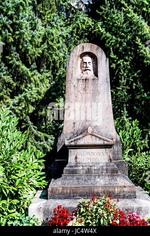 Schnappen Sie sich die von Gottfried Keller in Zürich; Grab von Gottfried Keller in Zürich Stockfoto