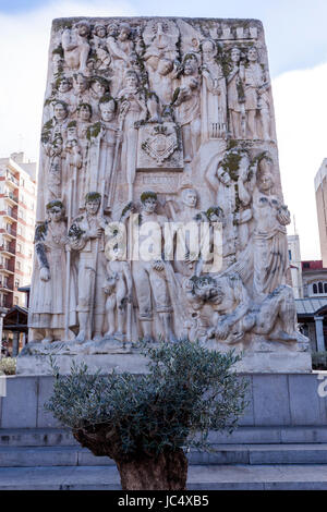 Plaza Santa Clara Fundacion de Castellon Denkmal von Vicente Llorens Poy, Castellon De La Plana, Valencia-Gemeinschaft, Stockfoto