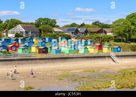 Bembridge Strand Hütten, Isle Of Wight, UK Stockfoto