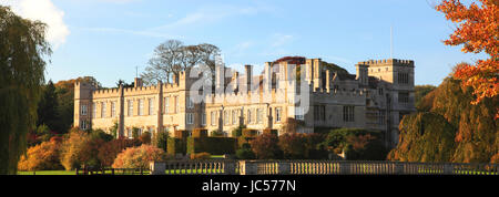 Das Haus am Deene Park der Sitz der Adelsfamilie Brudenell seit 1514, in der Nähe von Corby, Grafschaft Northamptonshire, England Stockfoto