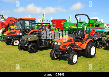 Landwirtschaft landwirtschaftliche Fahrzeuge mieten Maschinenfabrik Verkaufsmesse Stockfoto