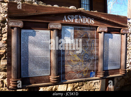 Informative Panel des antiken römischen Theater von Aspendos. Mittelmeerküste, Antalya.Turkey Stockfoto