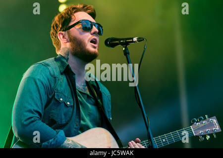 Dumfries, Scotland, UK - August 14, 2016:2012 X-Factor-Gewinner James Arthur erklingt in Jugend Beatz, eine eintägige Festival jährlich in Dumfries Stockfoto