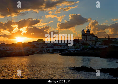 Sonnenuntergang, Sao Mateus de Calheta, Terceira, Azoren, Portugal, Raummotive, gewesen Stockfoto