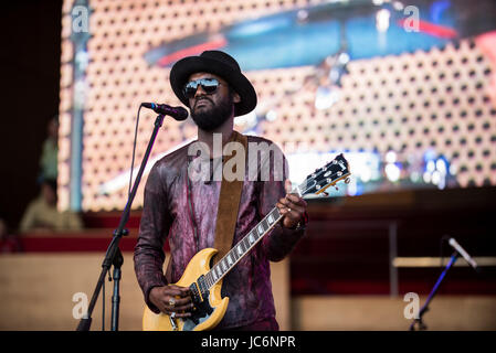 Gary Clark Jr. führt auf dem Chicago Blues Festival im Millennium Park am 11. Juni 2017 in Chicago, Illinois. Stockfoto