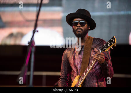 Gary Clark Jr. führt auf dem Chicago Blues Festival im Millennium Park am 11. Juni 2017 in Chicago, Illinois. Foto: Max Herman/Alamy Stockfoto