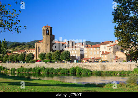 Frankreich, Haute-Loire (43), Langeac, la petite Ville Sur Les Bords de 19.Jhd. et l'Église Saint-Gal / / Frankreich, Haute-Loire, Langeac, kleine Stadt an der Stockfoto