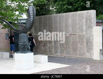 Actueel Denkmal (jüdischen), Maliebaanstation Station, Johan van Oldenbarneveltlaan, Utrecht, Niederlande, zum Gedenken an die lokalen 1239 jüdischen Opfer. Stockfoto