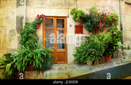 Vintage Foto des traditionellen Hauses in mediterranen Dorfes Valldemossa Mallorca, Spanien Stockfoto