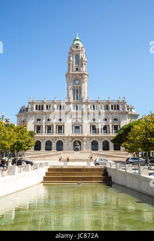 Rathaus von Porto an der Avenida Dos Aliados Portugal Stockfoto