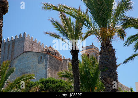 Peniscola Schloss und Hermitage vom Artillerie-Park aus gesehen Stockfoto