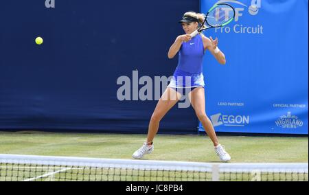 Manchester, Großbritannien. 14 Juni, 2017. Kate Boulter (GB) in Aktion während Ihrer 6-4, 3-6, 6-3 über Samantha Murray (GB) in der ersten Runde der Aegon Manchester Trophäe am nördlichen Tennis und Squash Club, West Didsbury, Manchester gewinnen. Quelle: John Fryer/Alamy leben Nachrichten Stockfoto