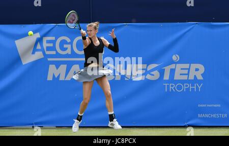 Manchester, UK. 14. Juni 2017. Samantha Murray (GB) in Aktion während ihrer 4-6, 6-3, 3-6 Niederlage von Katie Boulter (GB) in der ersten Runde der Aegon Manchester Trophy in The Northern Tennis und Squash Club, West Didsbury, Manchester. Bildnachweis: John Fryer/Alamy Live-Nachrichten Stockfoto