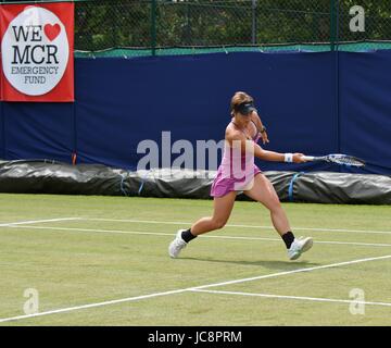 Manchester, Großbritannien. 14 Juni, 2017. An-Sophie Mestach (Belgien) in Aktion während Ihrer 3-6, 3-6 Niederlage von Alison Van Uytvanck (Belgien), der dritte Samen, in der ersten Runde der Aegon Manchester Trophäe am nördlichen Tennis und Squash Club, West Didsbury, Manchester. Quelle: John Fryer/Alamy leben Nachrichten Stockfoto