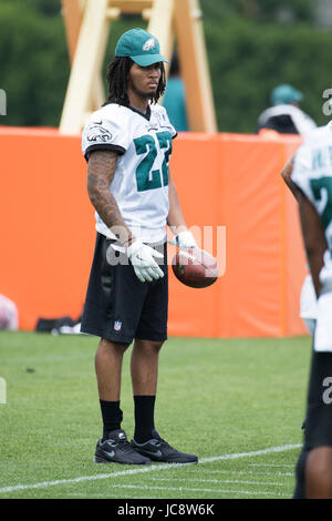 Philadelphia, Pennsylvania, USA. 14. Juni 2017. Philadelphia Eagles Cornerback Sidney Jones (22) blickt auf in OTA am NovaCare Komplex in Philadelphia, Pennsylvania. Christopher Szagola/CSM/Alamy Live-Nachrichten Stockfoto