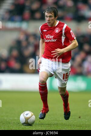 CHRIS GUNTER NOTTINGHAM FOREST FC Stadt Boden NOTTINGHAM ENGLAND 2. Januar 2010 Stockfoto