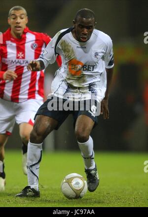 FABRICE MUAMBA BOLTON WANDERERS FC REEBOK STADIUM BOLTON ENGLAND 23. Januar 2010 Stockfoto