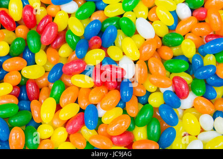Draufsicht der bunten Bonbons als Hintergrund Stockfoto
