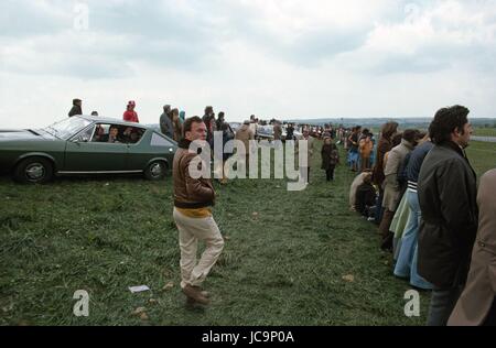 Jean-Louis Trintignant auf dem Circuit de Nevers Magny-Cours.  3. und 4., Mai Foto 1975 Michael Holtz Stockfoto