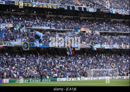 INTER Mailand FANS FC BAYERN München gegen INTER Mailand FC BAYERN München gegen INTER Mailand SANTIAGO BERNABEU MADRID Spanien 22. Mai 2010 Stockfoto