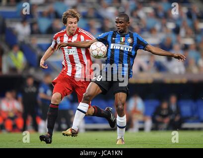 HOLGER BADSTUBER & SAMUEL ETO' BAYERN München V INT BAYERN München V INTER Mailand SANTIAGO BERNABEU MADRID Spanien 22. Mai 2010 Stockfoto