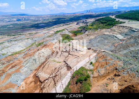 Erdrutsch in Braunkohle Bergwerk von Amyntaio, Florina, Griechenland Stockfoto