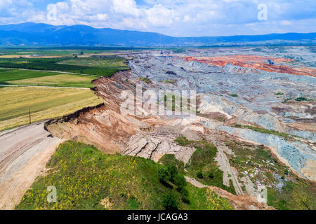 Erdrutsch in Braunkohle Bergwerk von Amyntaio, Florina, Griechenland Stockfoto