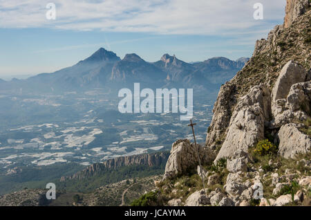 Blick Formular Steigung der Bergkette der Sierra de Bernia, in der Nähe von Benidorm, Spanien Stockfoto