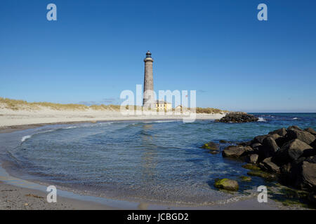 Der Leuchtturm Grenen (grau-Turm genannt) in der Nähe von Skagen (Dänemark, Nordjütland) an der Kreuzung der Skagerrak (Nordsee) und Kattegat (Ostsee) ist der zweite höchste dänische Leuchtturm. Stockfoto