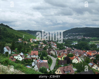 ländlichen Landschaft mit Weinbergen rund um Criesbach im süddeutschen Raum namens "Kochertal" Stockfoto