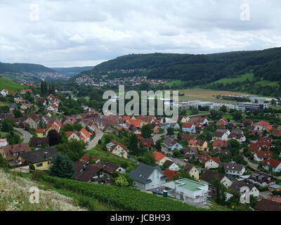 ländlichen Landschaft mit Weinbergen rund um Criesbach im süddeutschen Raum namens "Kochertal" Stockfoto