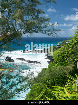 Pavillon am Küste in der Nähe von Hana auf der hawaiianischen Insel Maui Stockfoto