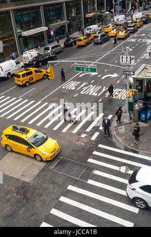 Kreuzung auf Third Avenue, New York, USA Stockfoto