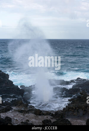 Nakalele Blasloch auf Nord Küste von Maui bricht Stockfoto