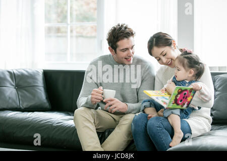 Harmonische multikulturellen Familie Stockfoto