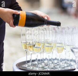 Hintergrundmuster leer Christal Brille. Bankett-Veranstaltung. Stockfoto