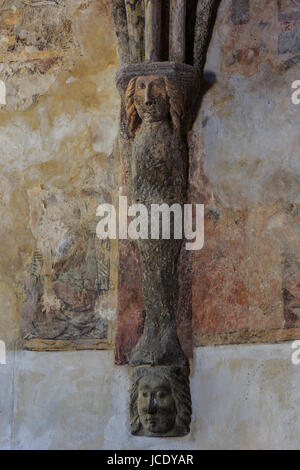 Frankreich, Haute-Loire (43), Saint-Cirgues, Église de Saint-Cirgues, Les Fresques et Sirène Supportant Les Voûtes du Choeur / / Frankreich, Haute-Loire, Sain Stockfoto