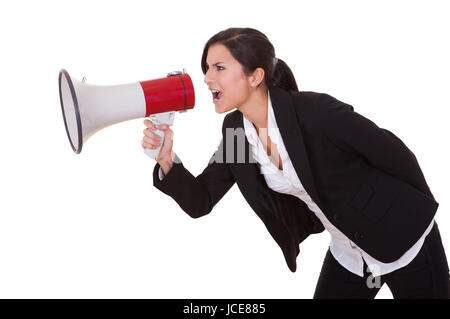 Frau ruft durch ein Megaphon. Atelier über White erschossen Stockfoto