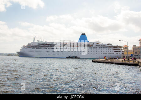 Kreuzfahrten in der Bucht von Havanna Stockfoto