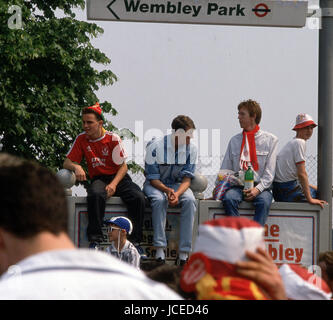 Liverpool V Everton FA Cup-Finale 1986. Liverpool-fans vor dem Spiel, Wembley Park, Wembley Stadium Name: Datum: Veranstaltung: Ort: Stockfoto