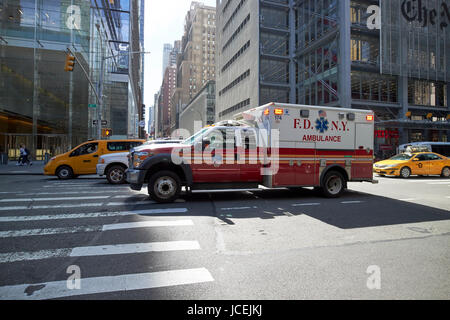 FDNY Krankenwagen New York City USA Stockfoto
