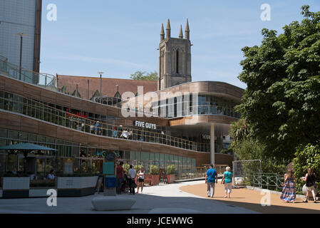 BH2 Obergeschoss Restaurants und shopping-Komplex in Bournemouth England Südengland. Juni 2017 Stockfoto