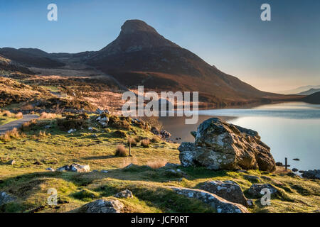 Cregennan Seen, unterstützt durch die Spitze Bryn Brith Snowdonia-Nationalpark, Gwynedd, Nordwales, UK Stockfoto