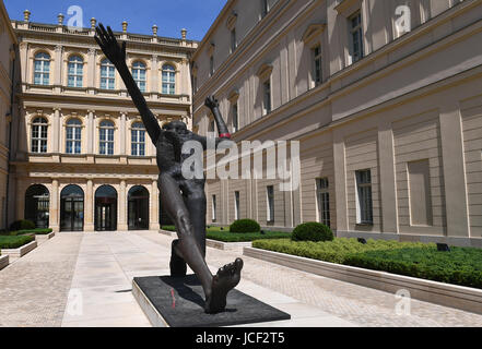 Potsdam, Deutschland. 15. Juni 2017. Das Museum Barberini-Kunstmuseum in Potsdam, Deutschland, 15. Juni 2017. Die Ausstellung "von Hopper, Rothko: Amerikas Weg zur modernen Kunst" zeigt auf das neue Museum Barberini vom 17. Juni bis 3. Oktober 2017. Foto: Ralf Hirschberger/Dpa-Zentralbild/Dpa/Alamy Live News Stockfoto