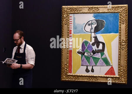 London, UK.  15. Juni 2017. "Femme Accroupie", 1954, von Pablo Picasso (Schätzung GBP6.5 - 8,5 m).  Vorschau des Impressionismus und der moderne Kunstverkauf stattfindenden Sothebys New Bond Street am 21. Juni. Bildnachweis: Stephen Chung / Alamy Live News Stockfoto