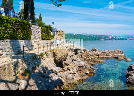 Setaliste Franje Josipa, Lungomare, am Meer Promenade, Opatija, Kvarner Bucht, Kroatien Stockfoto