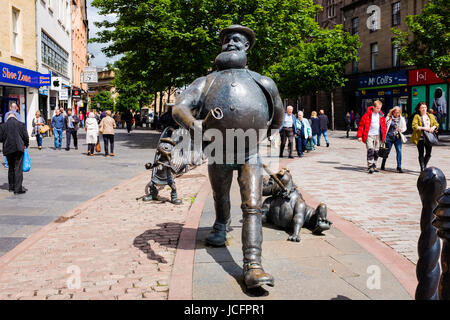 Statue der Comicfigur Desperate Dan im Zentrum von Dundee, Schottland Stockfoto