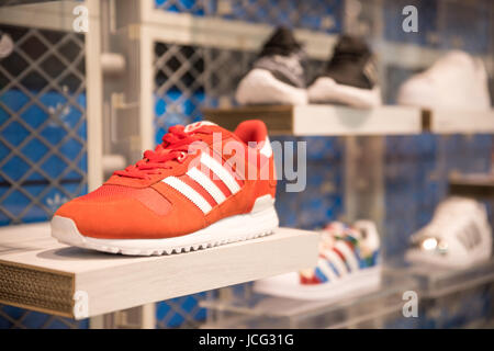 ZX700 BB1214 - Adidas originals Stockfoto